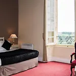 Raymond Vii فندق