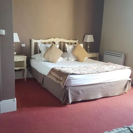 Raymond Vii Hotel 3*